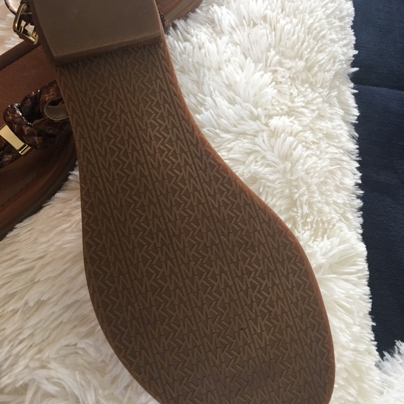 Michael Kors shoes - Picture 4 of 4